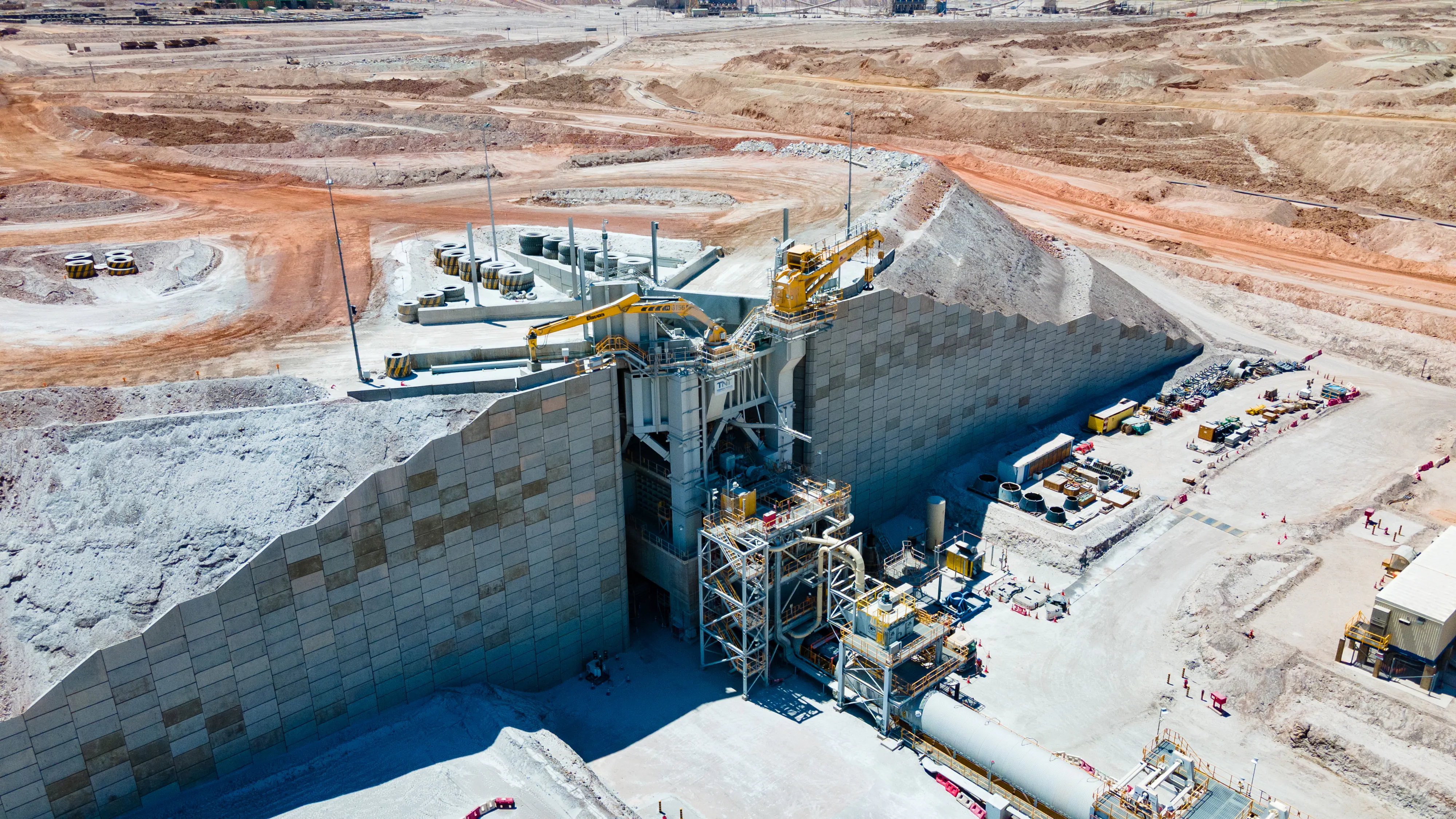 Vial y Vives - DSD, Spence: Proyecto SGO para BHP en Antofagasta, Chile