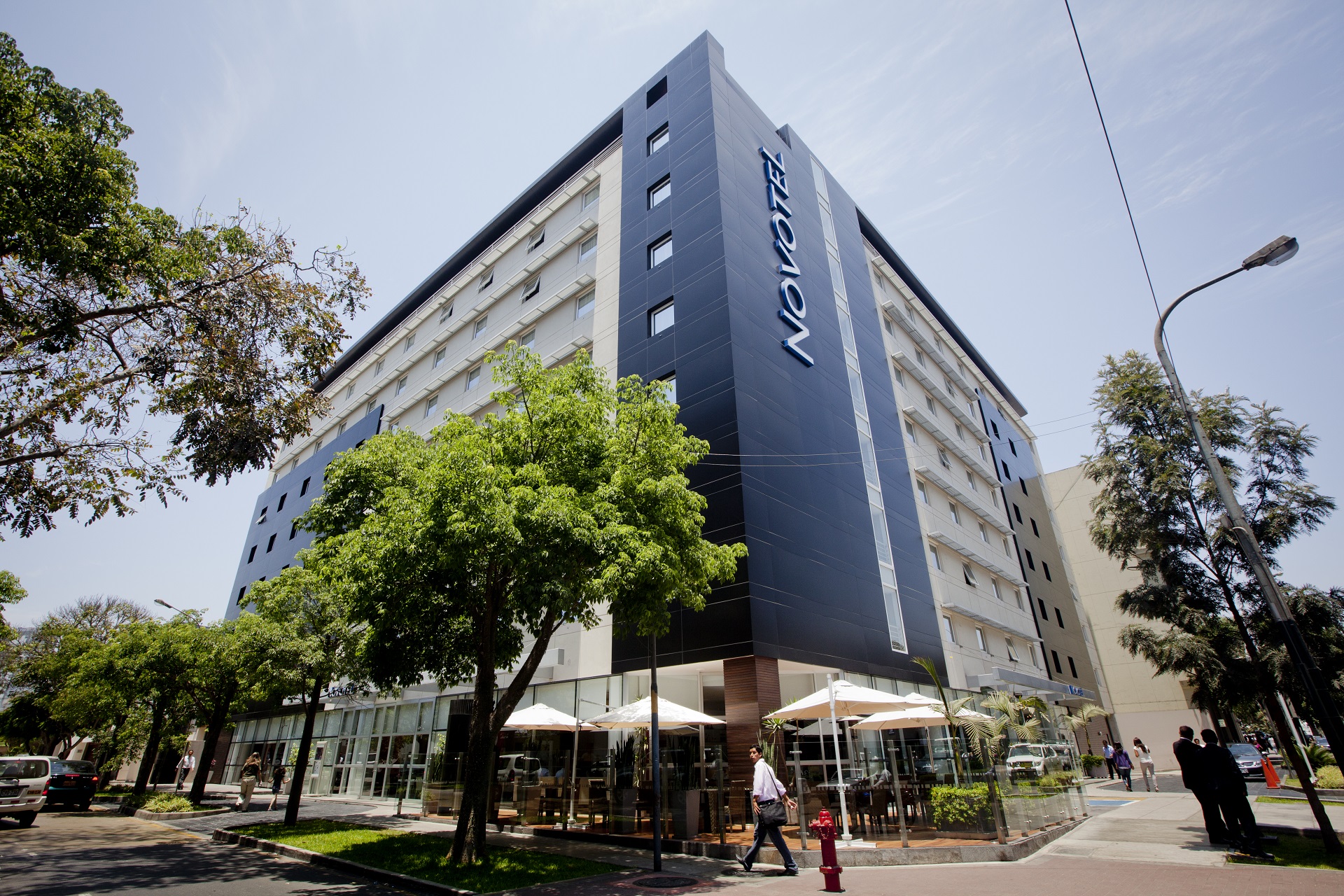 Vial y Vives - DSD, Novotel hotel en San Isidro Lima