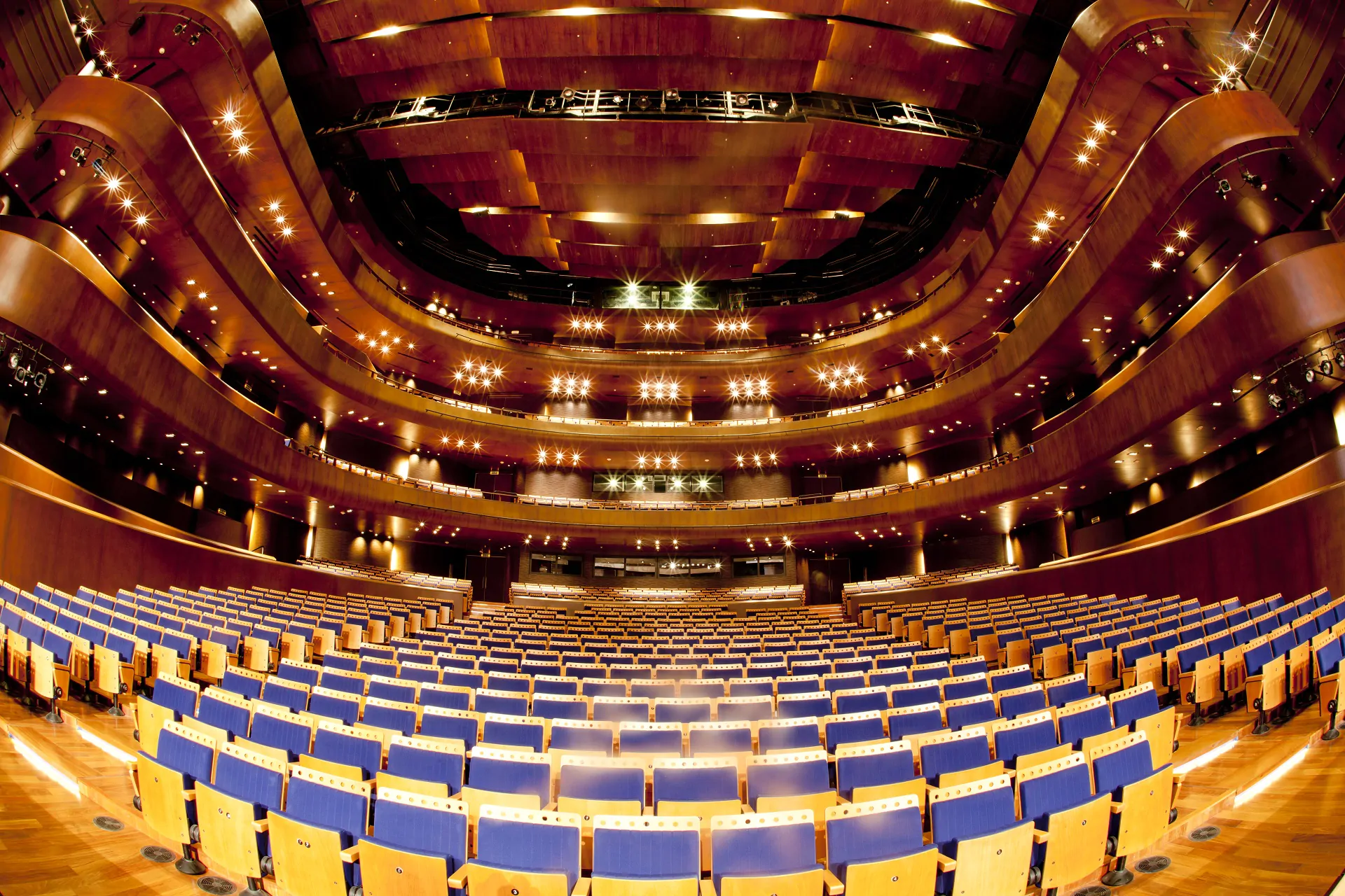 Vial y Vives - DSD, El Gran Teatro Nacional Perú es un escenario multipropósito y se encuentra en San Borja Lima