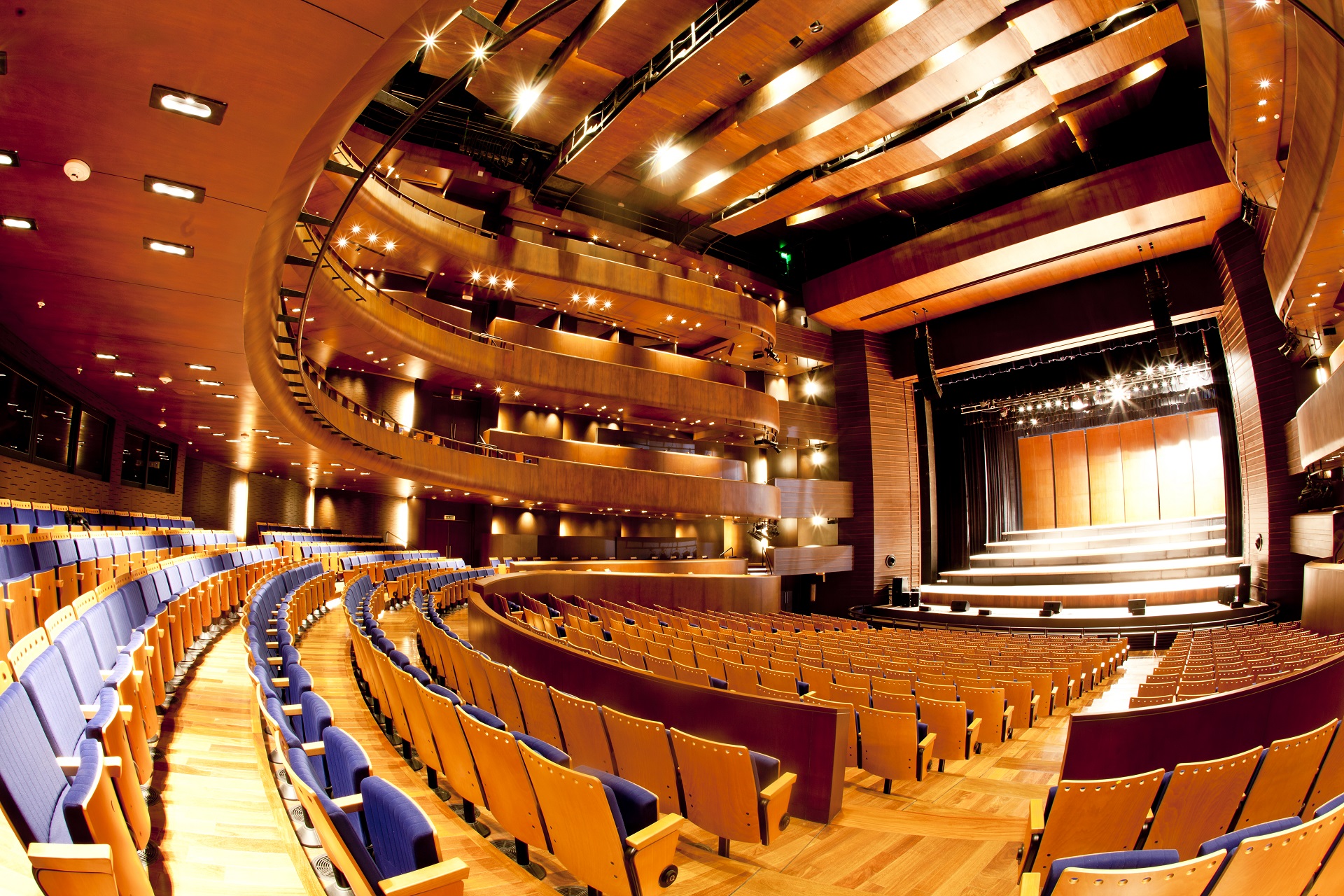 Vial y Vives - DSD, El Gran Teatro Nacional Perú es un escenario multipropósito y se encuentra en San Borja Lima