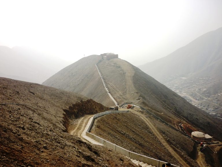 Vial y Vives - DSD, Ampliación y mejoramiento del sistema de agua potable y alcantarillado para el esquema ex Fundo Pariachi, La Gloria, San Juan, Horacio Zeballos y anexos en Ate Vitarte Lima Perú
