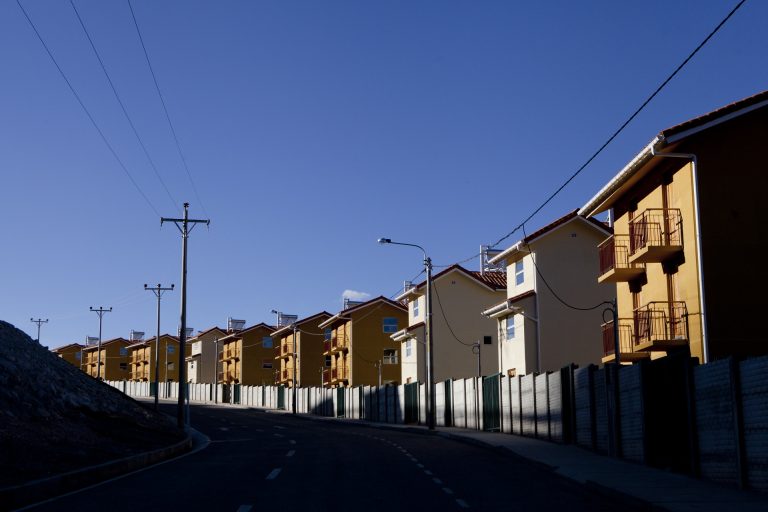 Vial y Vives - Nueva Fuerabamba es una ciudad en el distrito de Chalhuahuacho en la provincia de Cotabambas en el departamento de Apurímac Perú