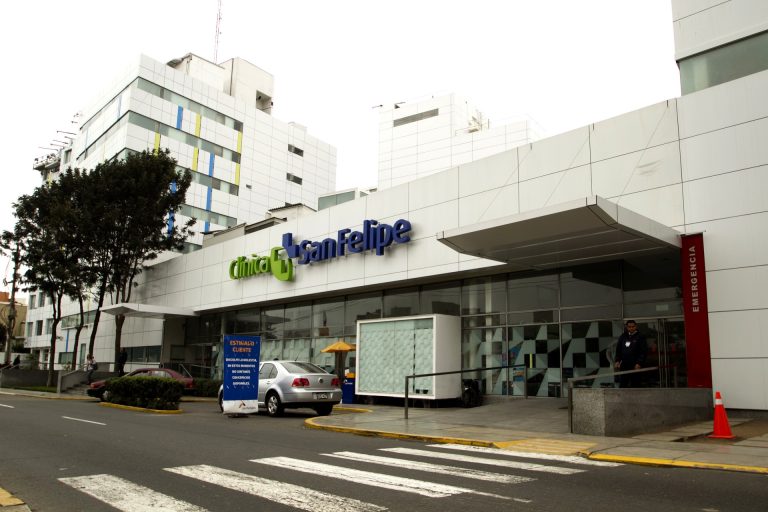 Vial y Vives - ampliación de la clínica san felipe en lima Perú