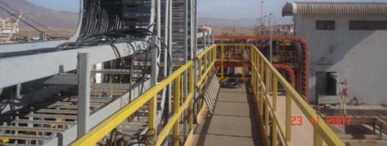 Vial y Vives - DSD, obras civiles, montaje mecánico, estructural, cañerías, eléctrico e instrumentación para la planta de Carbonato de Litio de SQM en Salar del Carmen, cerca de Antofagasta, Chile