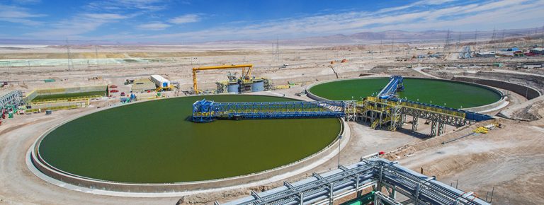 Vial y Vives - DSD, obras civiles y montaje electromecánico área espesamiento y relaves para la división Ministro Hales de Codelco