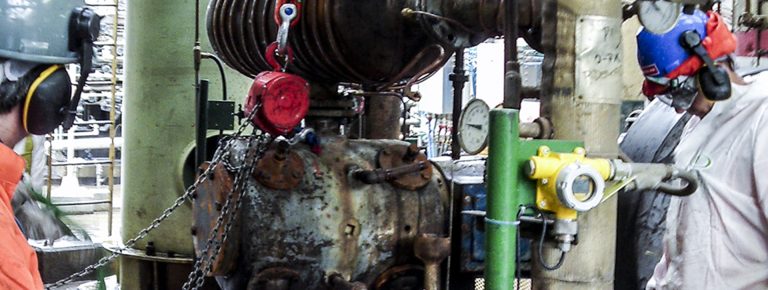 Vial y Vives - Mantención Mayor de la Parada de planta y Equipos en refinería Bío Bío en Chile